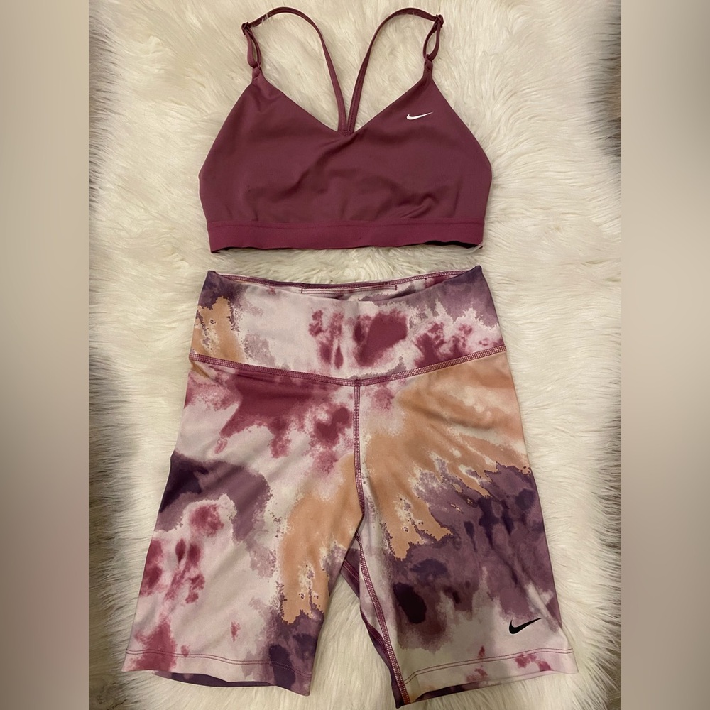🍇 Nike Purple Sports Bra & Multicolor Tie-Dye Bike Shorts Set
